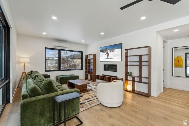 Photo - 4770 E 2650 N