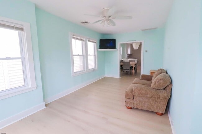 Photo - 129 N Derby Ave