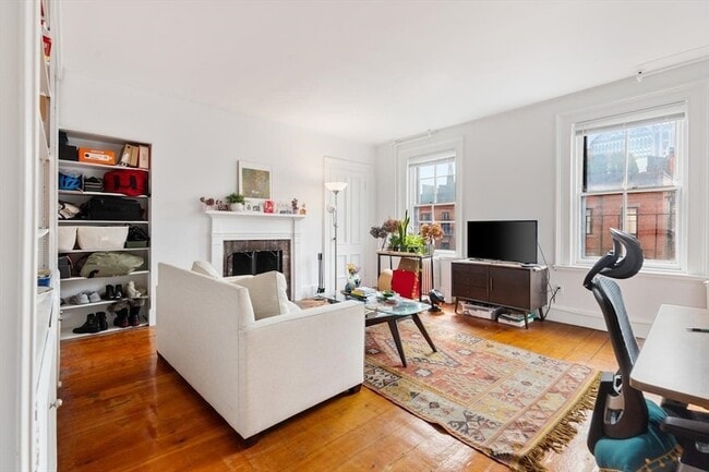 Photo - 86 Marlborough St Unit 8