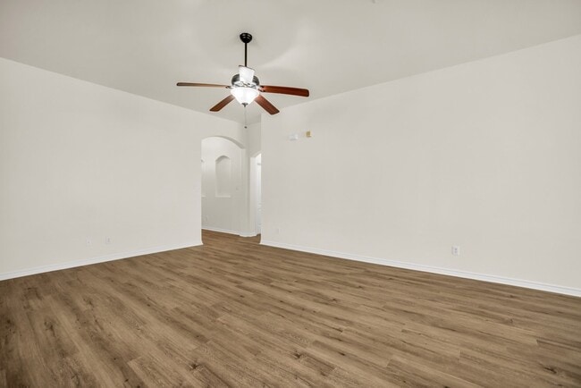 Photo - 2005 Ridgeview Ct