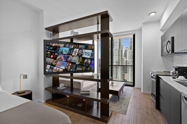 Building Photo - 398 NE 5th St Unit ID1240676P