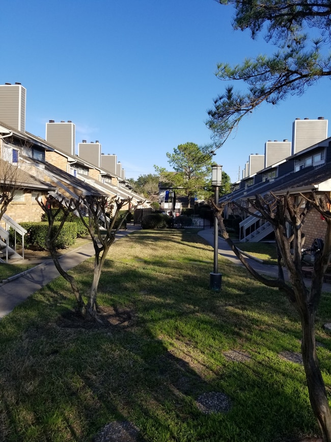 20200120_155949.jpg - Willow Run Townhomes