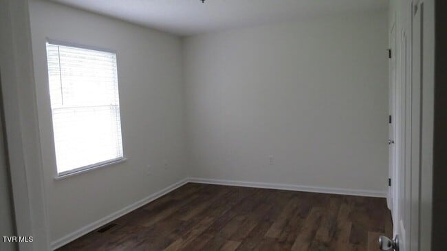 Photo - 2156 Bradley St