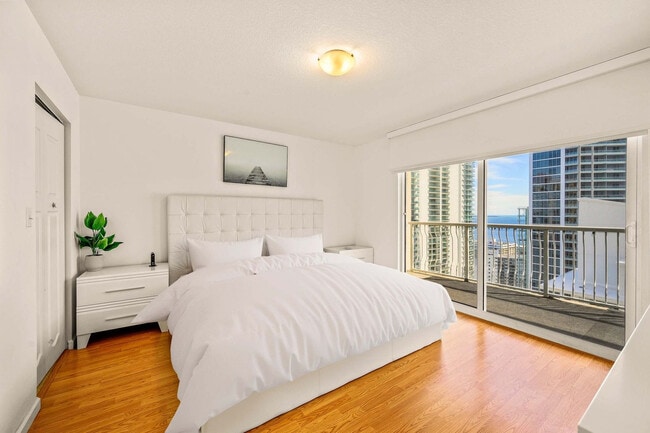 Photo - 1 SE 12th St Unit SI FL30-ID1022272P