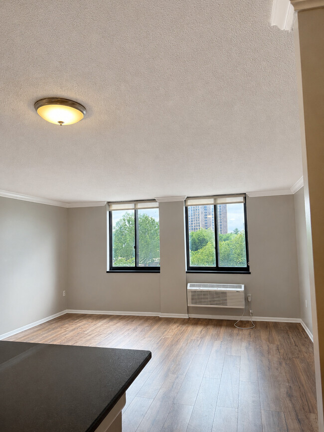 2BR, 1BA - 832SF - Living room - 360 Main