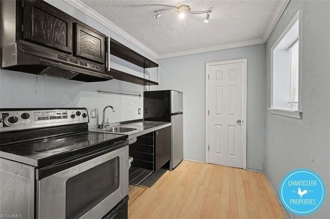 Photo - 1047 W Academy St Unit 7