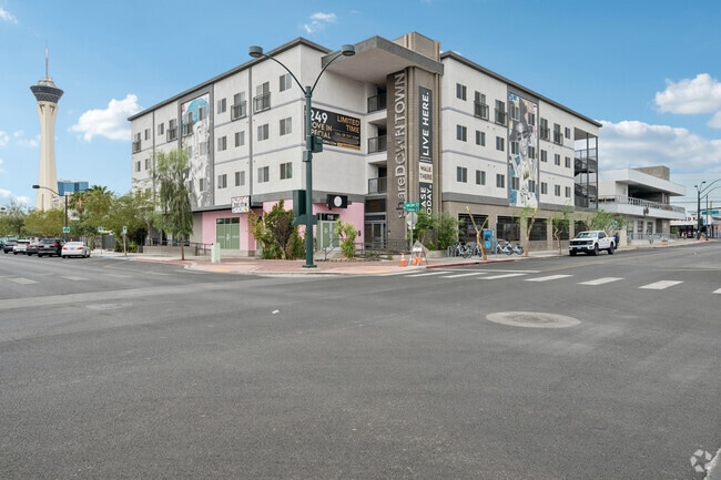 Primary Image - shareDOWNTOWN - Arts District