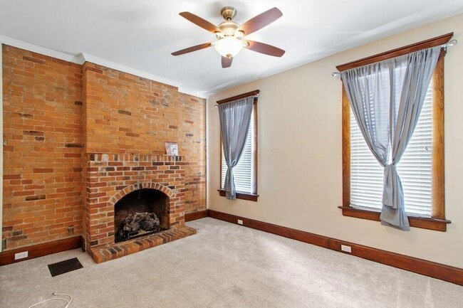 Photo - 22 E Frankfort St