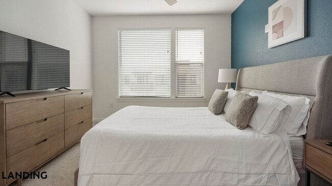 Photo - 7106 Culebra Commons Unit 4302