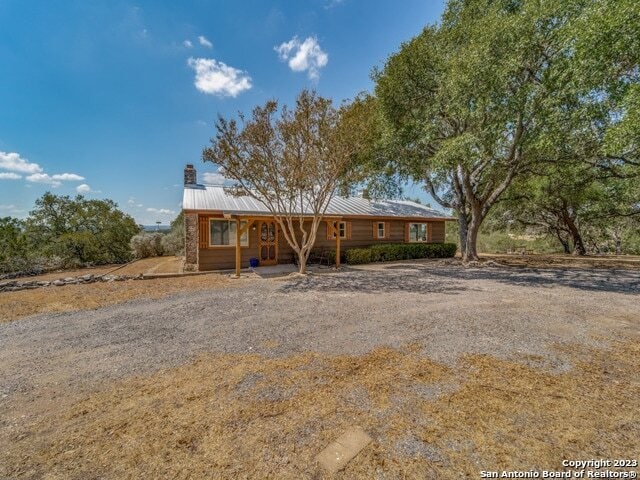 Photo - 1660 McIver