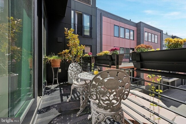 Photo - 620 N 3rd St Unit 3B