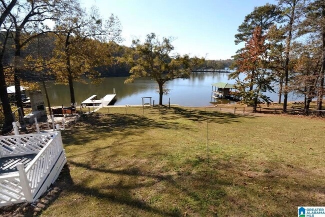 Photo - 992 Clear Creek Dr