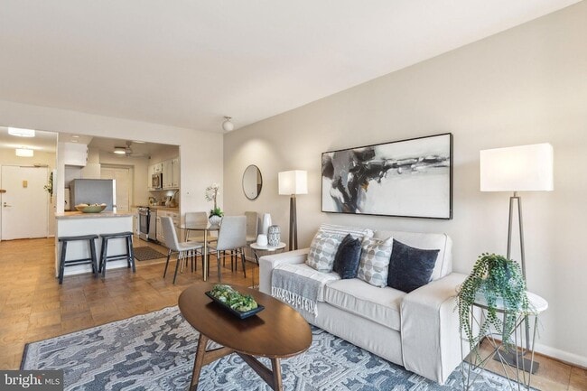 Photo - 1001 26th St NW Unit 706