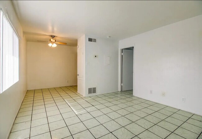 Photo - The Onyx Apartments