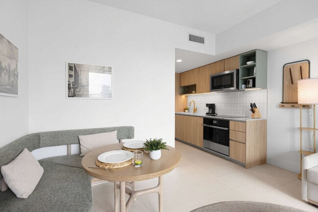 Photo - 601 NE 1st Ave Unit SI ID1227550P