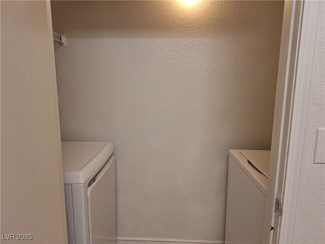 Photo - 9620 W Russell Rd Unit 1135