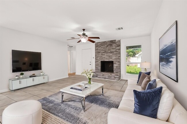 Photo - 29311 Raestone St
