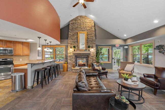 Photo - White Bear Woods