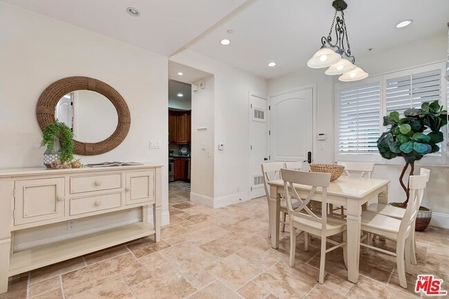 Photo - 16123 W Sunset Blvd Unit 204