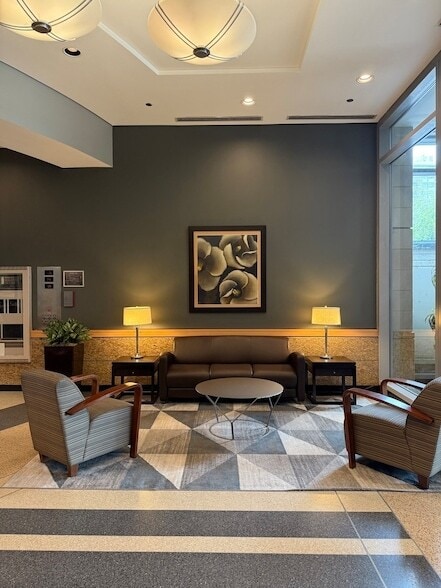 Photo - 1600 S Prairie Ave Unit 1607SS