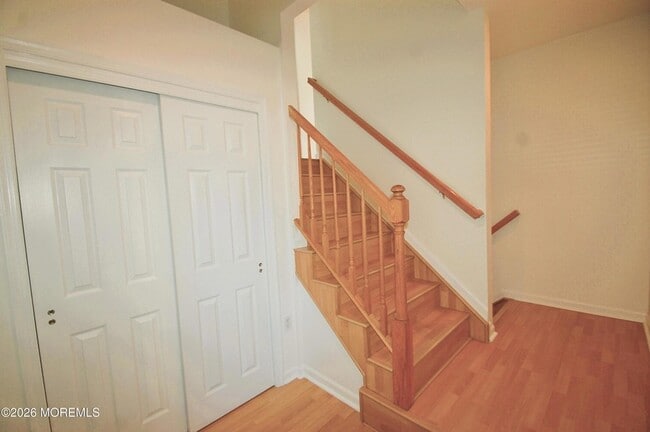 Photo - 574 Beachway Ave