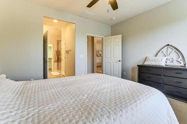 Photo - 17716 W Cedarwood Ln Unit SI FL1-ID1591307P