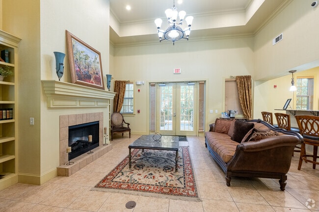 Clubhouse Lobby - Pine Crest Apartments