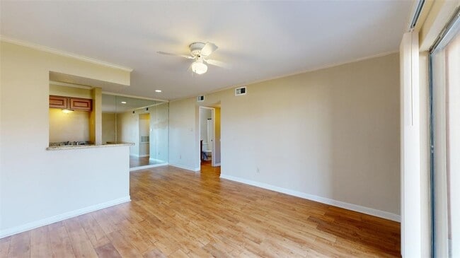 Photo - 904 University Oaks Blvd Unit 59