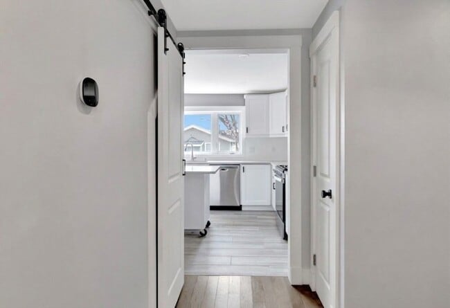 Photo - 10 Oak St Unit 2