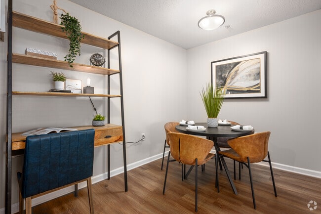 2BR, 2BA - 1007SF - Dining Room - Summerlin Ridge Apartments