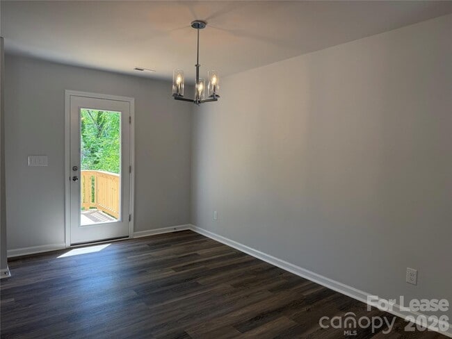 Photo - 1207 Suncrest Ave