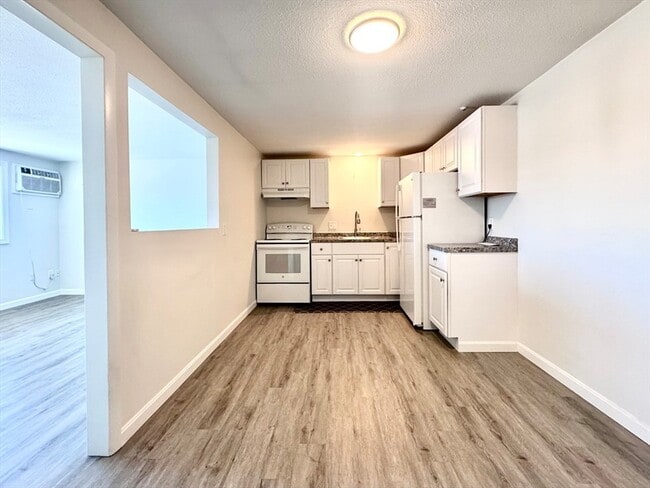 Photo - 50-58 Walnut Street Unit 11 Unit 11