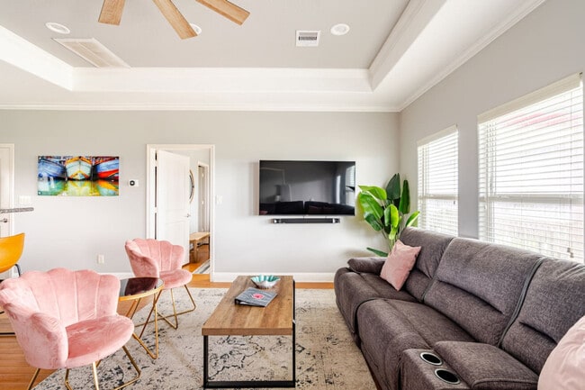 Building Photo - 818 Johnson Crawford Cir Unit ID1223257P