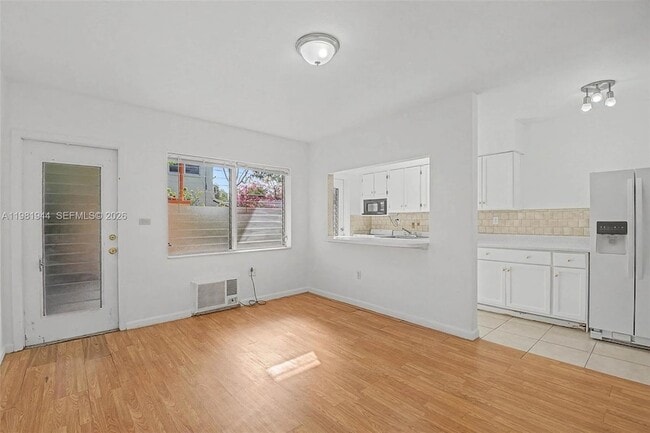 Building Photo - 60 NW 79th St Unit 1