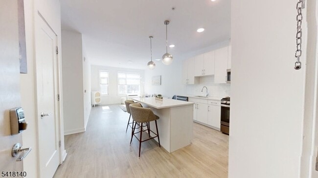 Photo - 1181 Morris Ave