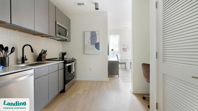 Photo - 318 W Corporation St Unit 1-207.1412293