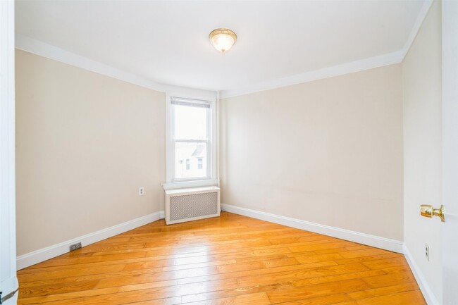 Photo - 2761 John F. Kennedy Blvd