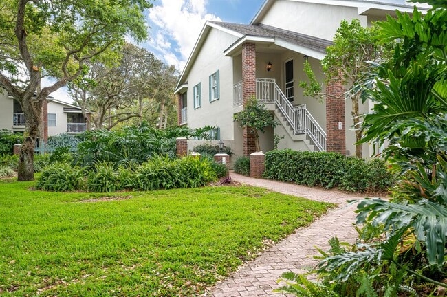 Photo - 2 Park Shores Cir Unit 2