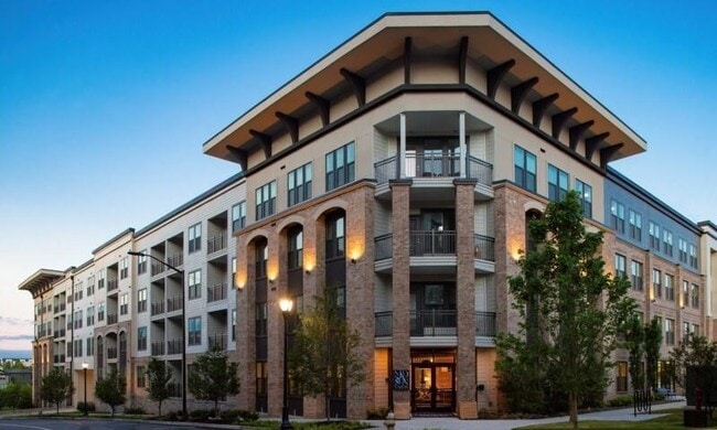 Building Photo - 230 Bill Kennedy Wy SE