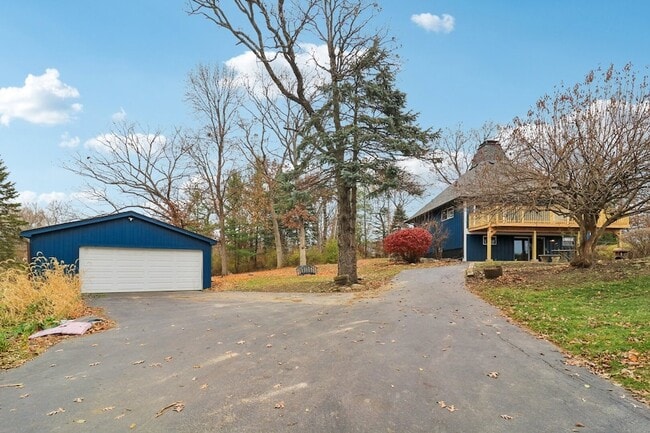 Photo - 23460 W N Lakewood Ln