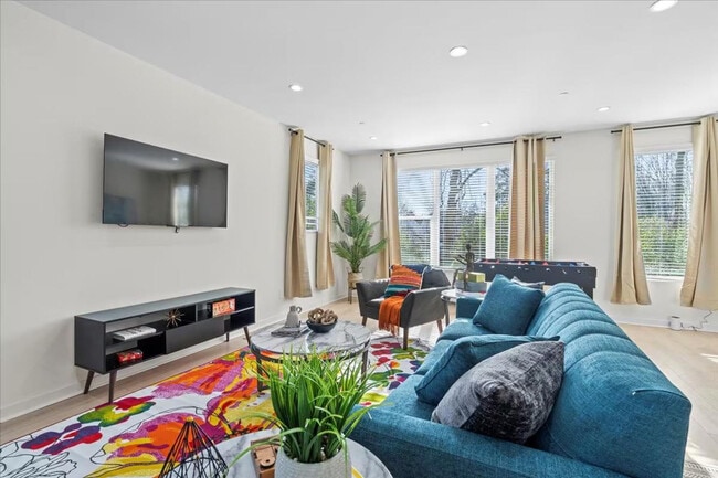 Photo - 1319 Anderson St Unit ID1366784P