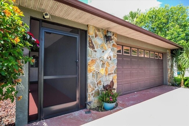 Photo - 1302 Georgetowne Cir