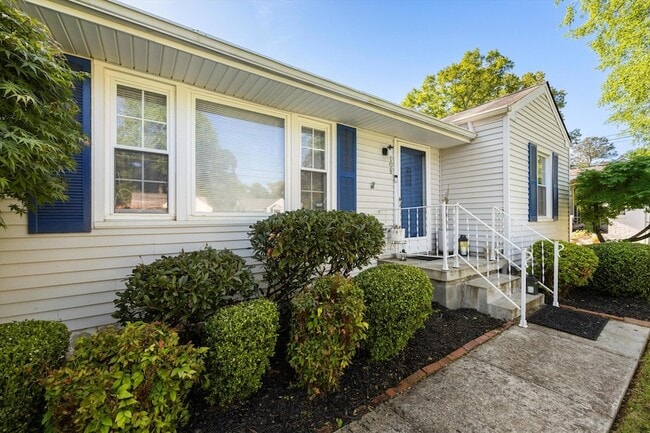 Photo - 108 S St Marks Ave