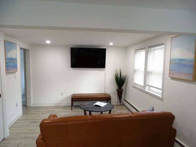 Photo - 18 Pleasant St Unit SI ID1271275P