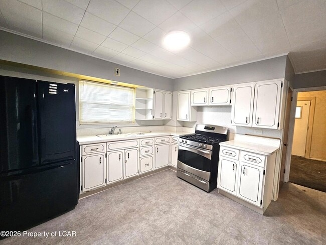 Photo - 92 Diamond Ave