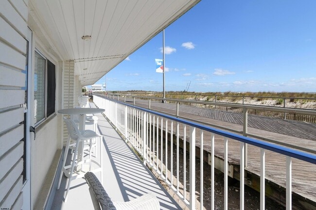 Photo - 111 S Dudley Ave