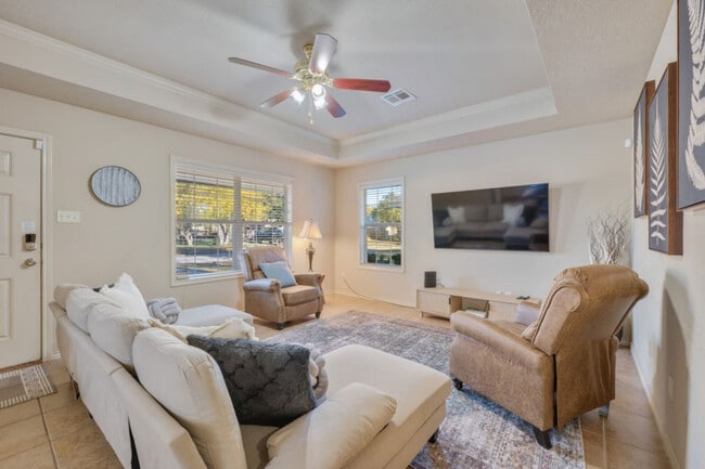 Photo - 214 Sterling St Unit ID1328049P