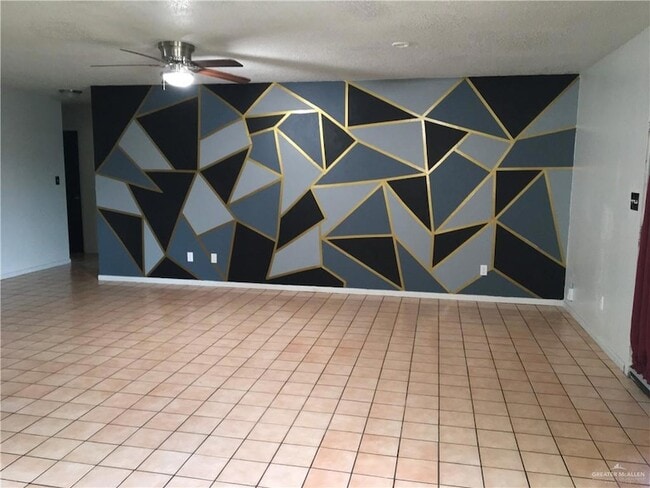 Photo - 5708 N Broadway St