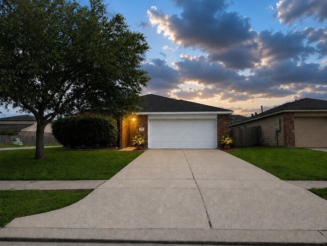 Building Photo - 301 Turquoise Trade Dr