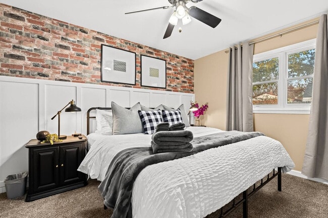 Photo - 1019 E Hayes Ave Unit ID1032331P